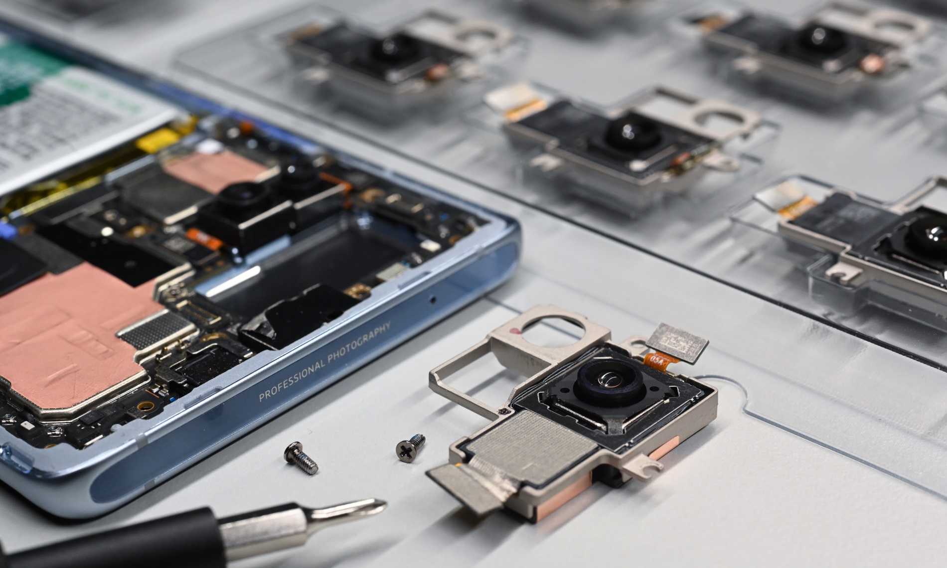 vivo presenta una nuova generazione di imaging chipset personalizzati e diverse innovazioni tecnologiche