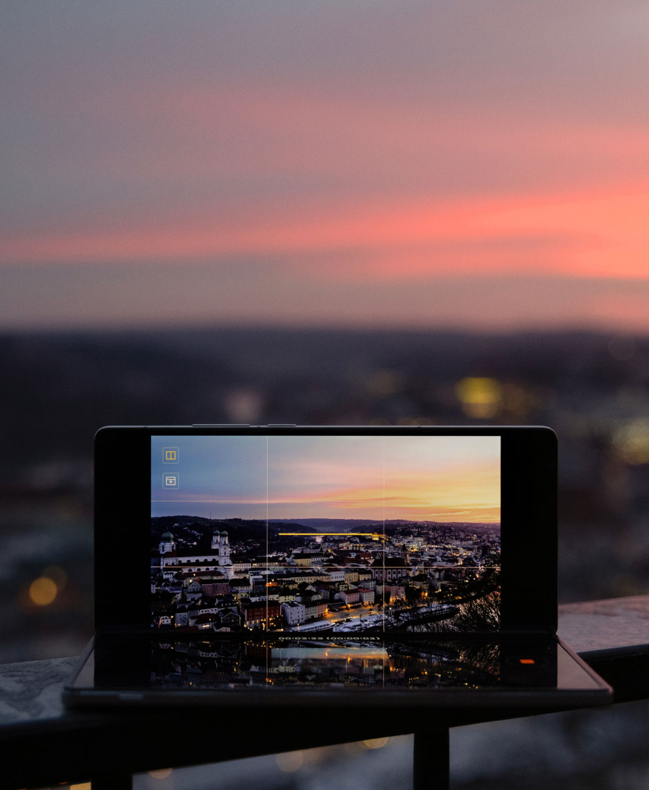 vivo X Fold3 Pro with 4K time-lapse