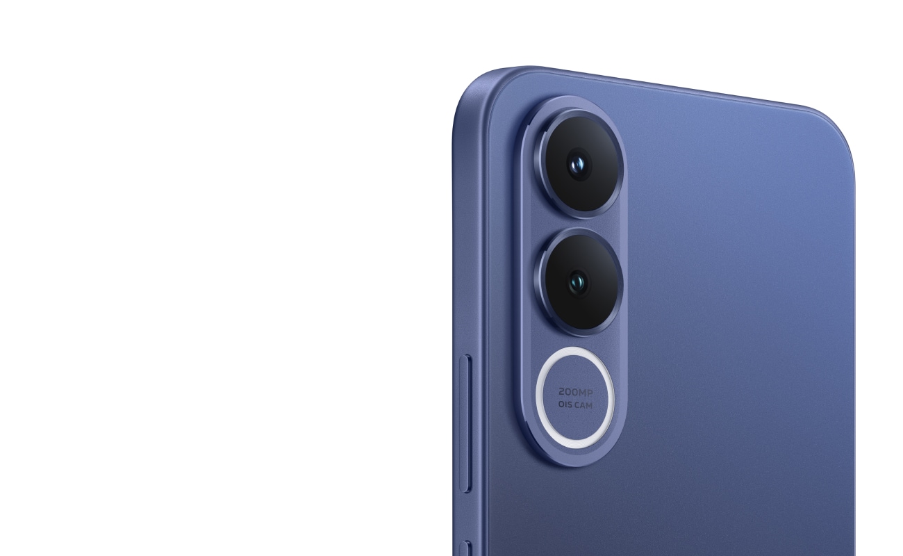 vivo V70 FE with 200MP OIS ultra-clear main camera